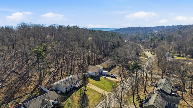 2502 Woodthrush Drive, Chattanooga, TN 37421