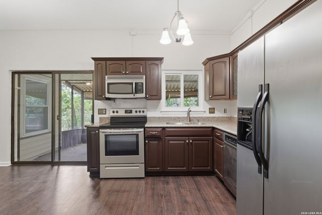 239 BURLINGTON DR, San Antonio, TX 78245