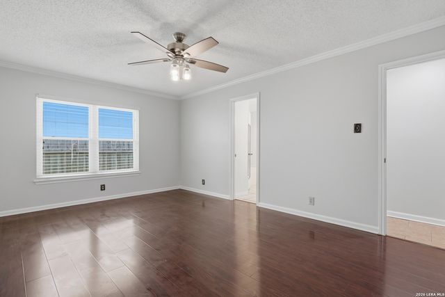 239 BURLINGTON DR, San Antonio, TX 78245
