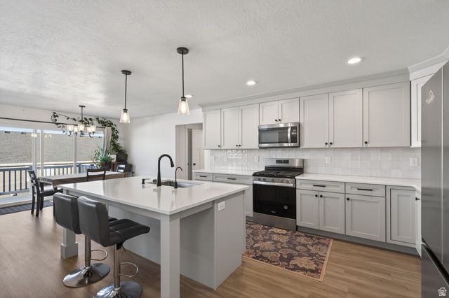 2904 N VERVAIN LN, Saratoga Springs, UT 84045