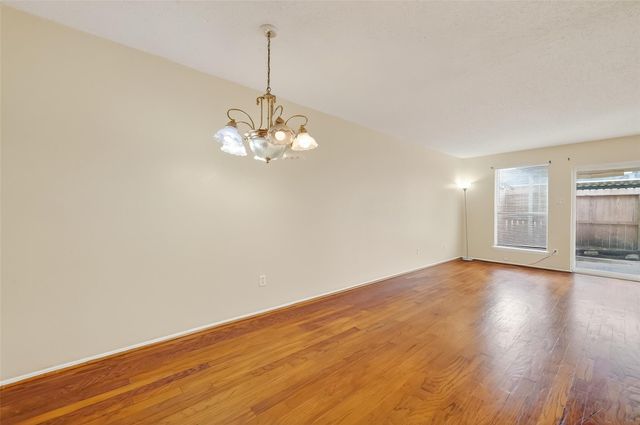 6667 Kentwick Drive 2-19, Houston, TX 77084