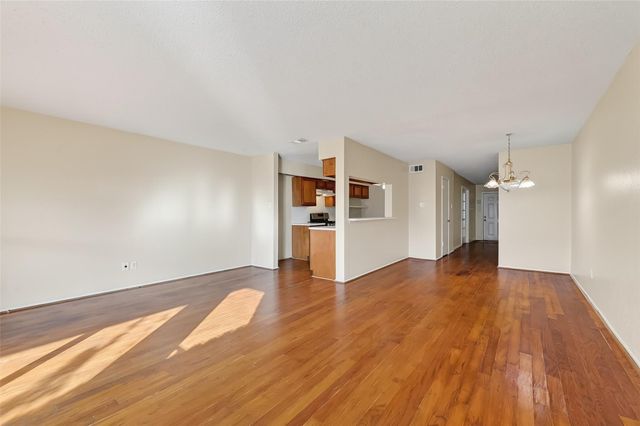 6667 Kentwick Drive 2-19, Houston, TX 77084