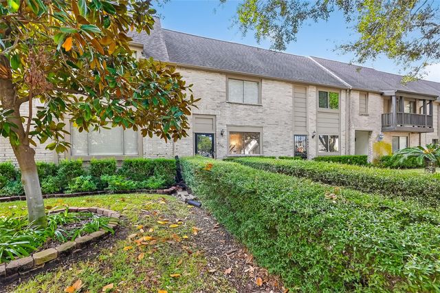 6667 Kentwick Drive 2-19, Houston, TX 77084