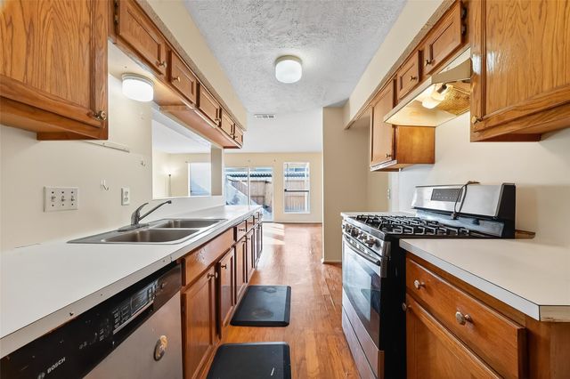 6667 Kentwick Drive 2-19, Houston, TX 77084