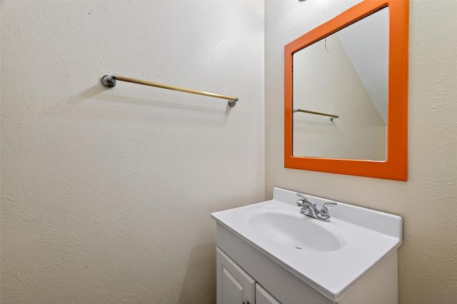 6667 Kentwick Drive 2-19, Houston, TX 77084