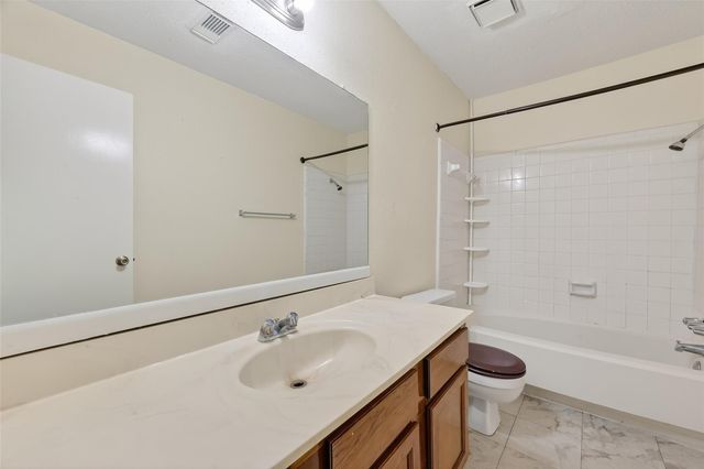 6667 Kentwick Drive 2-19, Houston, TX 77084