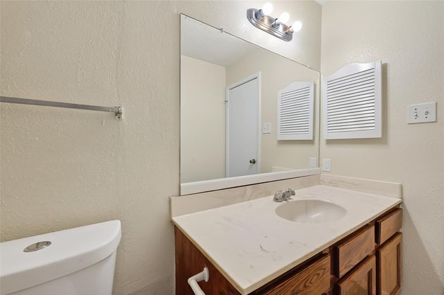 6667 Kentwick Drive 2-19, Houston, TX 77084