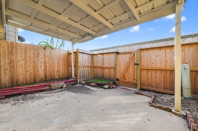 6667 Kentwick Drive 2-19, Houston, TX 77084