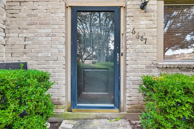 6667 Kentwick Drive 2-19, Houston, TX 77084