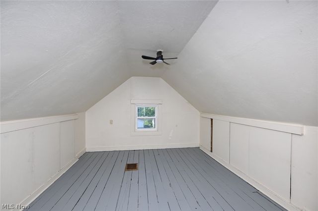 940 W Hopocan Avenue, Barberton, OH 44203