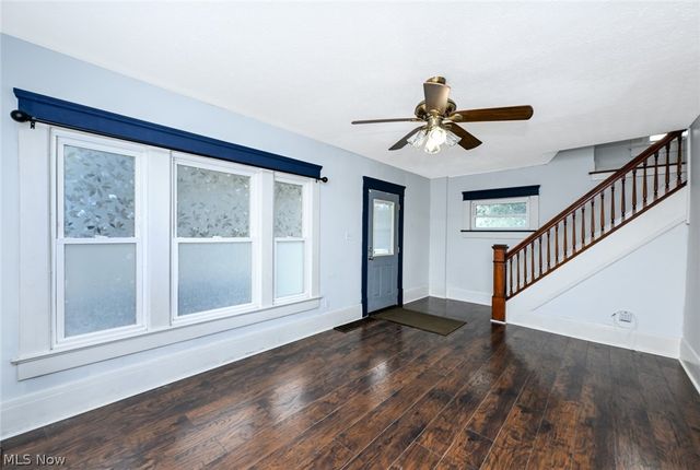 940 W Hopocan Avenue, Barberton, OH 44203