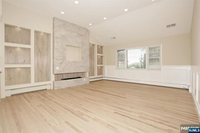 415 Goffle Road, Wyckoff, NJ 07481
