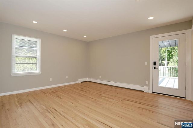 415 Goffle Road, Wyckoff, NJ 07481