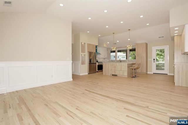 415 Goffle Road, Wyckoff, NJ 07481