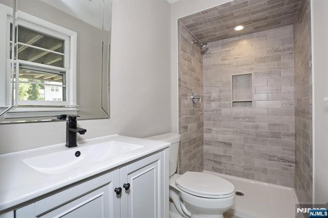 415 Goffle Road, Wyckoff, NJ 07481