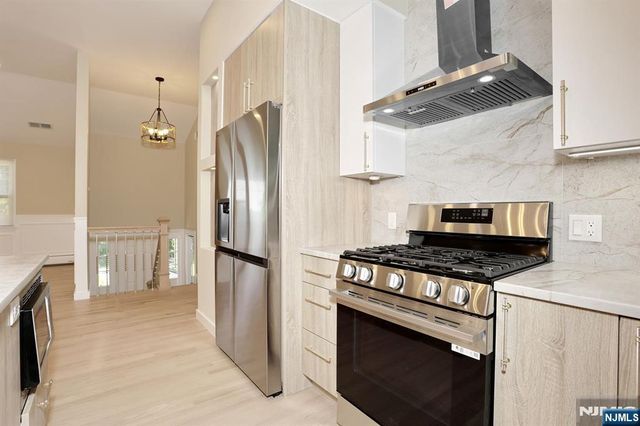 415 Goffle Road, Wyckoff, NJ 07481