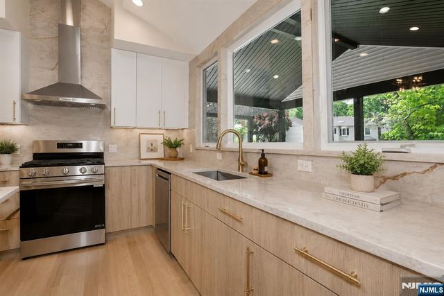 415 Goffle Road, Wyckoff, NJ 07481