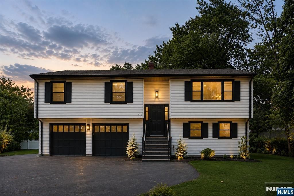 415 Goffle Road, Wyckoff, NJ 07481