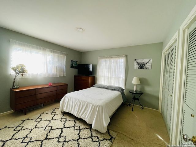 8702 Charro Ln, San Antonio, TX 78217