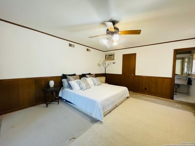 8702 Charro Ln, San Antonio, TX 78217