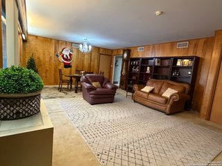 8702 Charro Ln, San Antonio, TX 78217