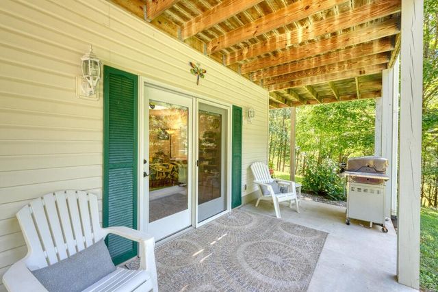 775 Hillside Drive, Warne, NC 28909