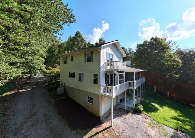 775 Hillside Drive, Warne, NC 28909
