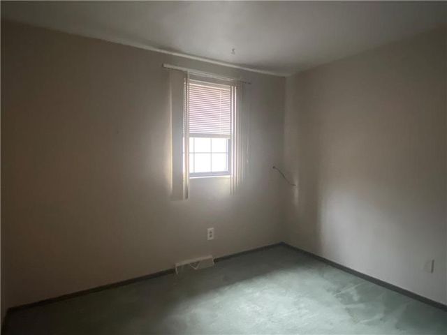 238 Timber Ln, Trafford, PA 15085