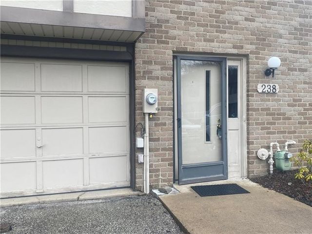 238 Timber Ln, Trafford, PA 15085