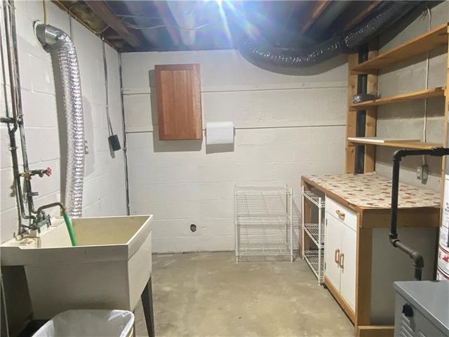 238 Timber Ln, Trafford, PA 15085
