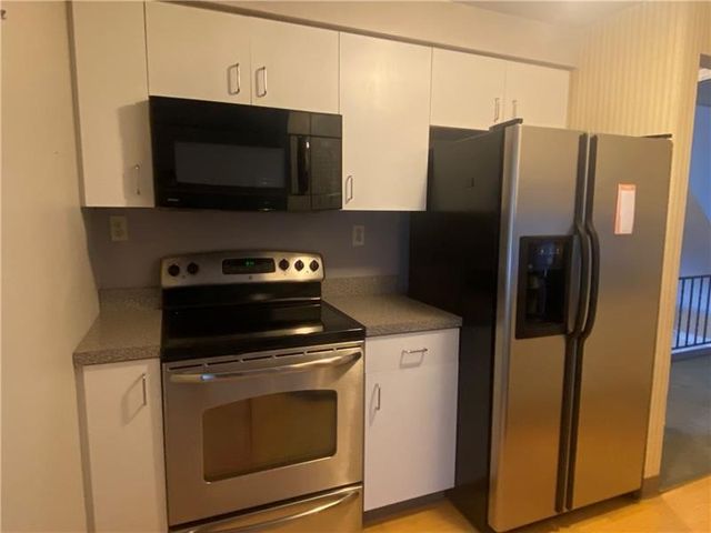 238 Timber Ln, Trafford, PA 15085