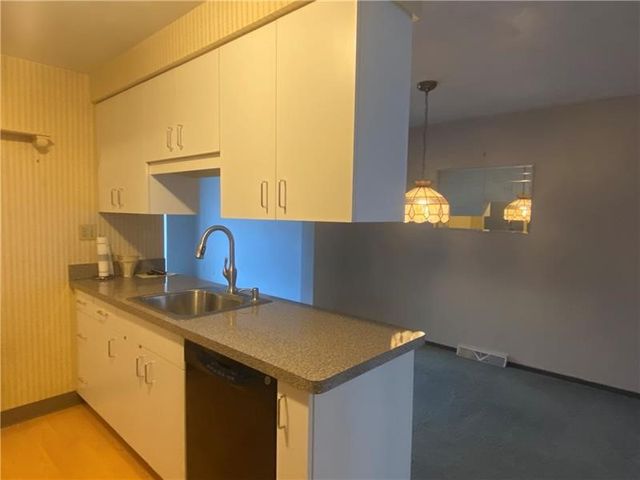 238 Timber Ln, Trafford, PA 15085