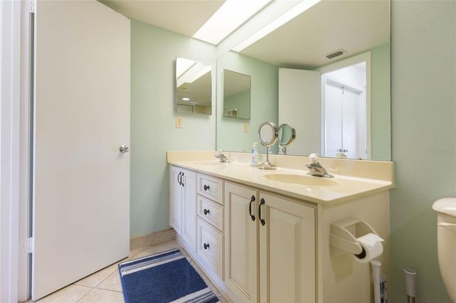 6080 BAHIA DEL MAR CIRCLE 113, St Petersburg, FL 33715