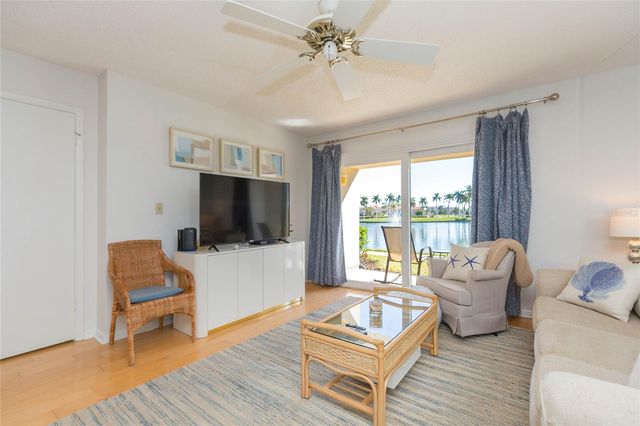 6080 BAHIA DEL MAR CIRCLE 113, St Petersburg, FL 33715