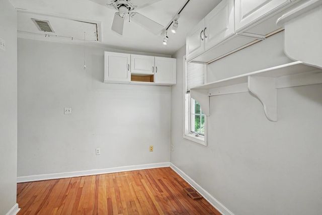 32 Plainfield Ave, Shrewsbury, MA 01545