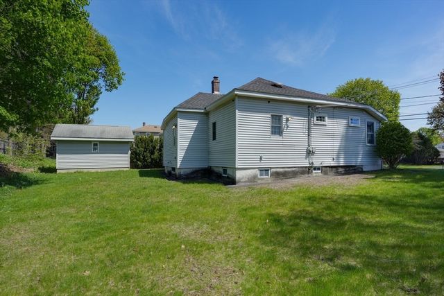 32 Plainfield Ave, Shrewsbury, MA 01545
