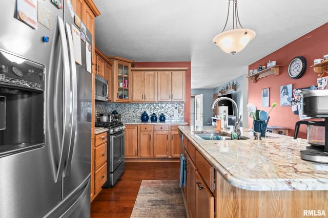 333 BUTLER Lane, Chatham, IL 62629