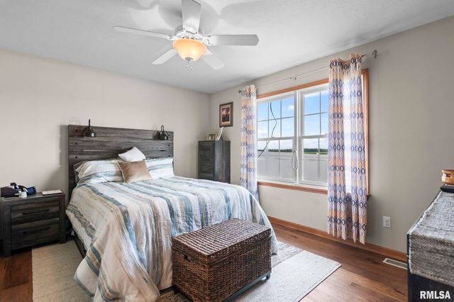 333 BUTLER Lane, Chatham, IL 62629