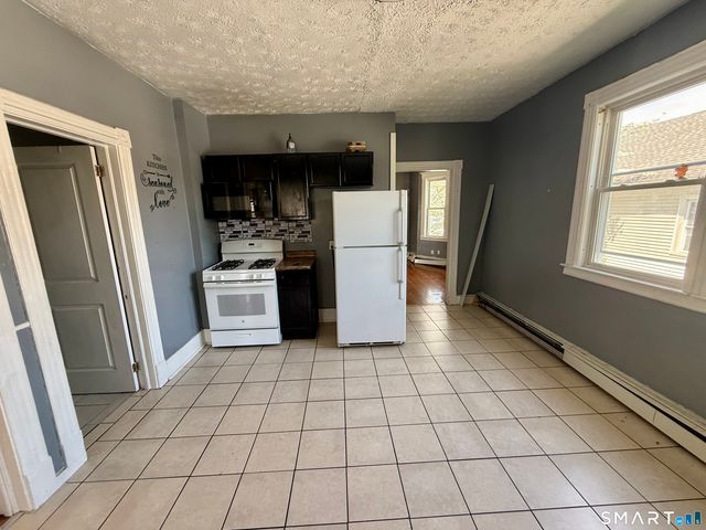 41-43 Kibbe Street, Hartford, CT 06106