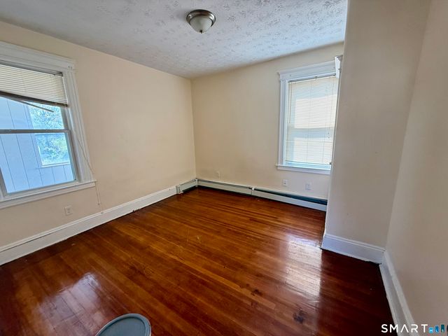 41-43 Kibbe Street, Hartford, CT 06106