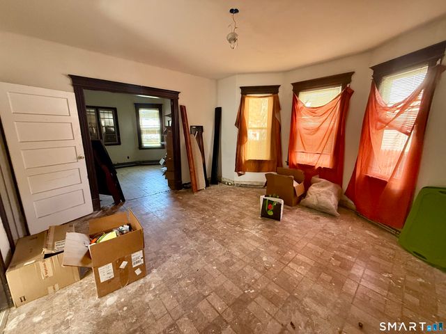 41-43 Kibbe Street, Hartford, CT 06106