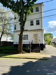 41-43 Kibbe Street, Hartford, CT 06106