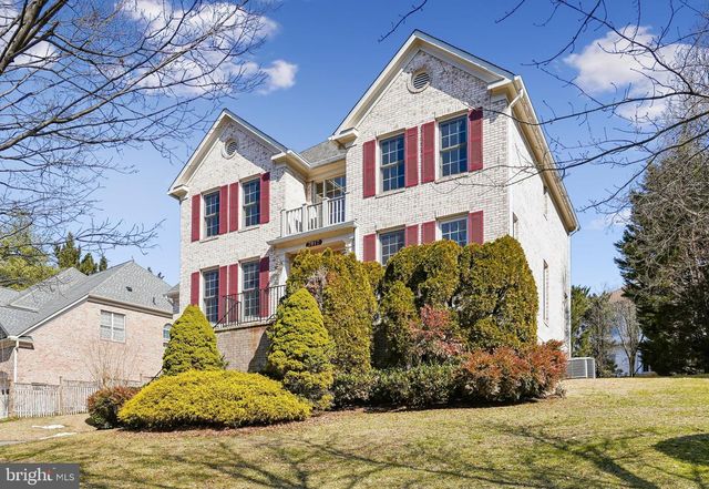 7917 SPRINGER RD, Bethesda, MD 20817