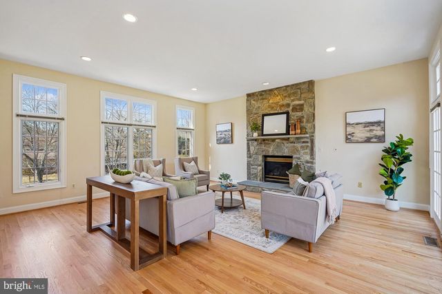 7917 SPRINGER RD, Bethesda, MD 20817