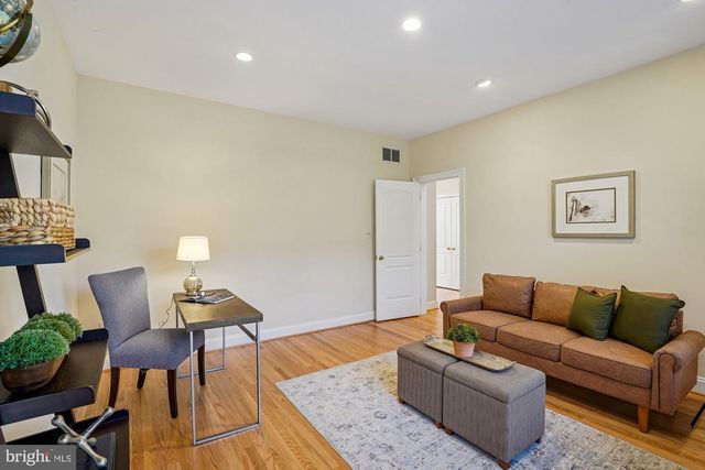 7917 SPRINGER RD, Bethesda, MD 20817