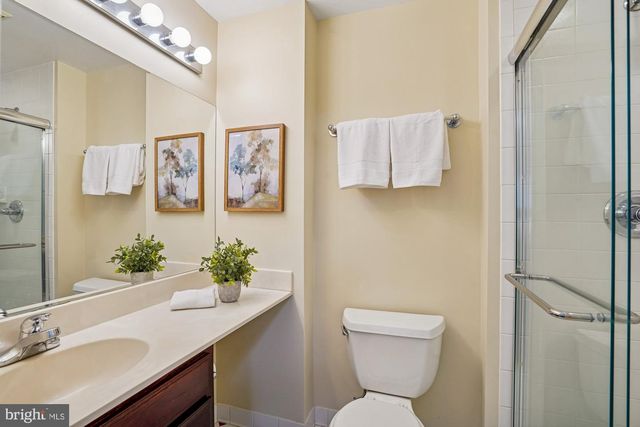 7917 SPRINGER RD, Bethesda, MD 20817