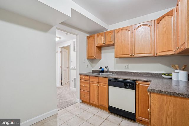 7917 SPRINGER RD, Bethesda, MD 20817