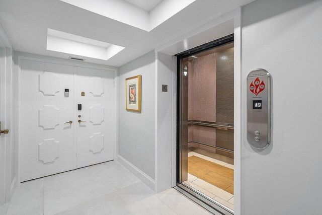 250 S Ocean Boulevard 10-c, Boca Raton, FL 33432