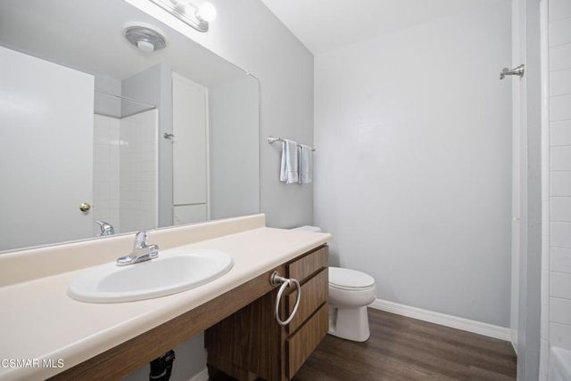 286 Oakleaf Drive 37, Thousand Oaks, CA 91360