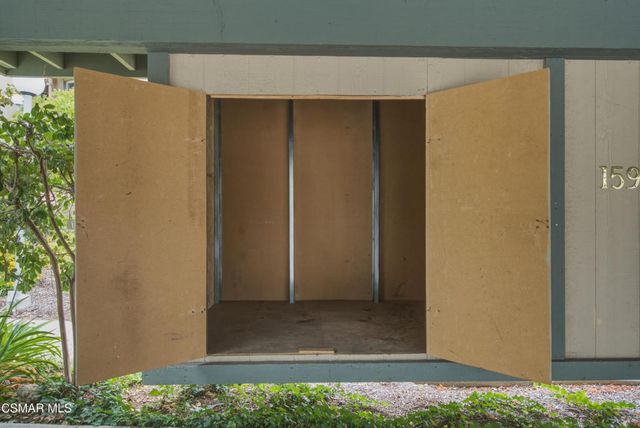 286 Oakleaf Drive 37, Thousand Oaks, CA 91360